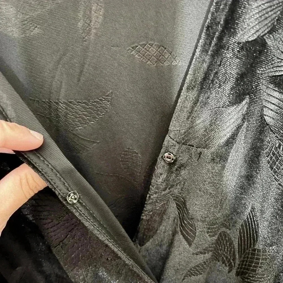 NWOT POLAGRAM  Black Floral Faux Wrap Velvet Maxi V-Neck Dress | size 3XL - Picture 4 of 10